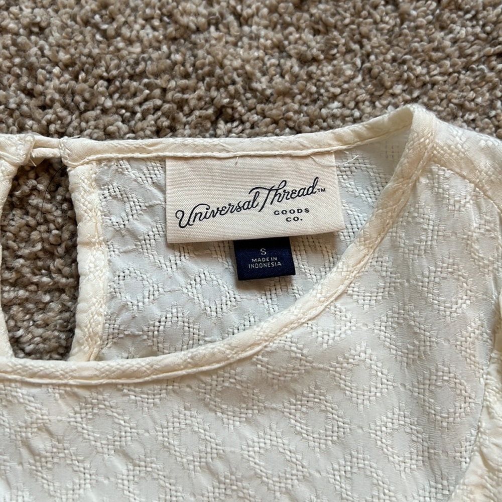 Universal Thread Blouse - Picture 4 of 8